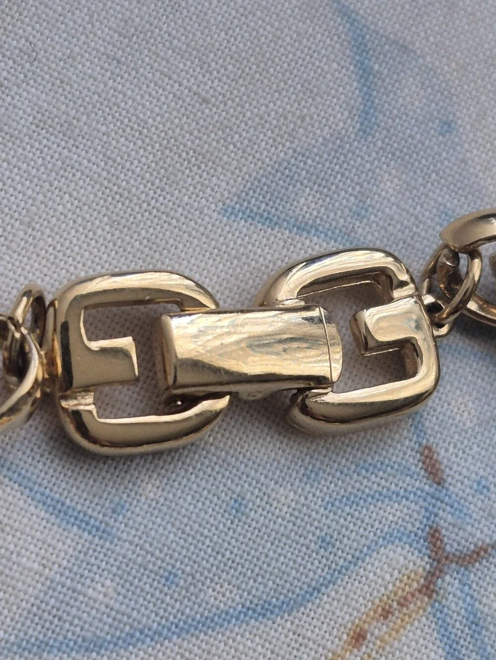 🌙Givenchy Vintage Gold Tone Double Wheat Chain Bracelet G Logo Clasp